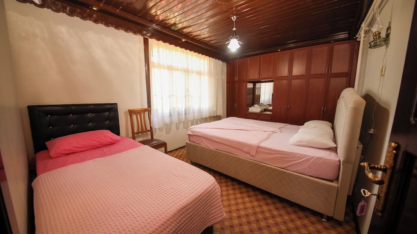 Imagen de la habitación del Dibekonu Konak. Foto 11