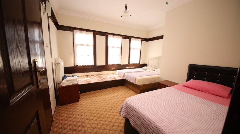 Imagen de la habitación del Dibekonu Konak. Foto 14