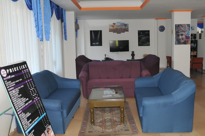 Imagen de los interiores del Dilhan Hotel. Foto 5