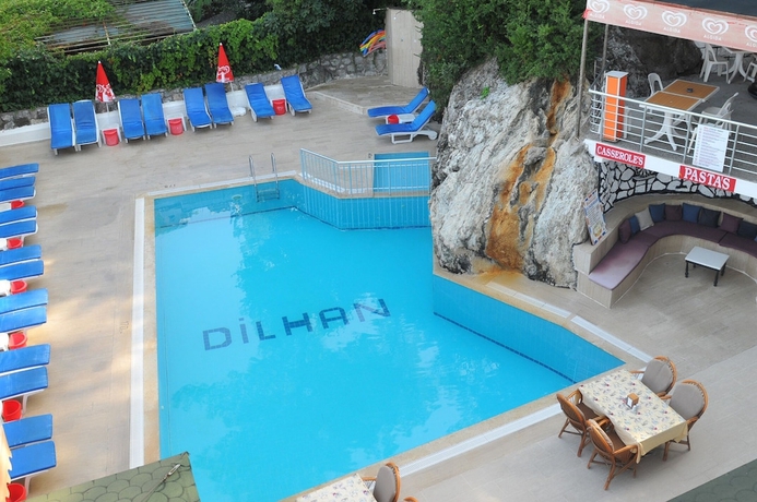Imagen de la piscina del Dilhan Hotel. Foto 8