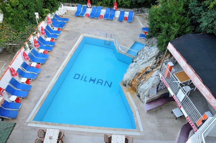 Imagen de la piscina del Dilhan Hotel. Foto 11