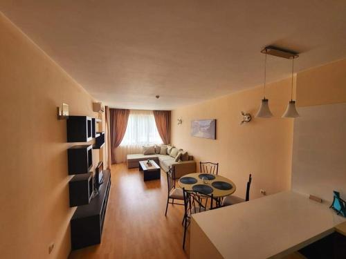 Imagen de la habitación del Dilov Apartments in Yalta Golden Sands. Foto 16