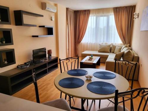 Imagen de la habitación del Dilov Apartments in Yalta Golden Sands. Foto 17