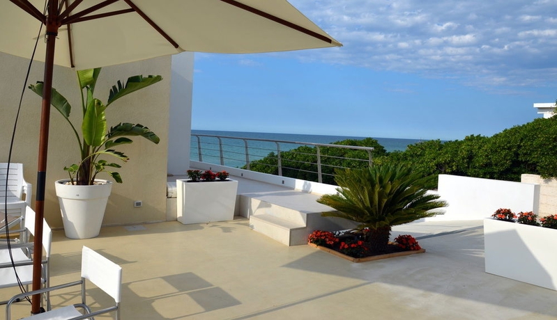 Imagen de los exteriores del Dimore Di Mare. Foto 5