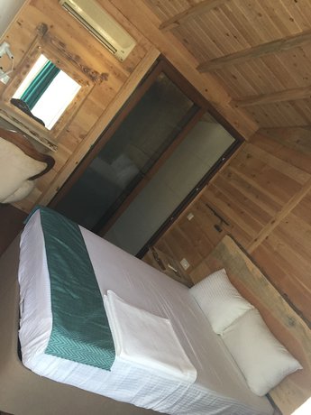 Imagen de la habitación del Dinc Otel. Foto 6