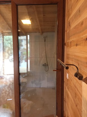 Imagen de la habitación del Dinc Otel. Foto 7