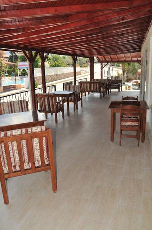 Imagen del bar/restaurante del Dinc Otel. Foto 5