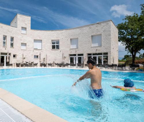 Imagen general del Dionis Zaton - Camping, Glamping, Holiday Houses & Rooms. Foto 6