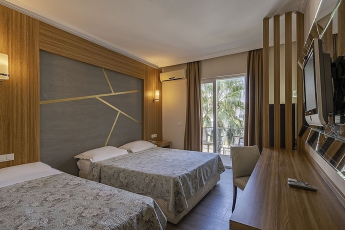 Imagen de la habitación del Dionisus Hotel. Foto 15