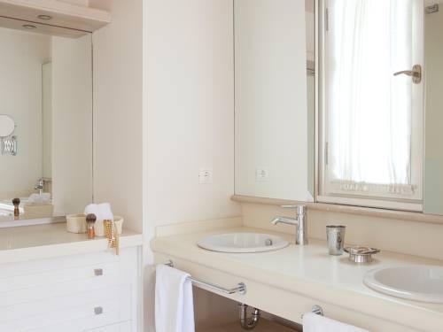 Imagen de la habitación del Dionysos Hotel. Foto 5