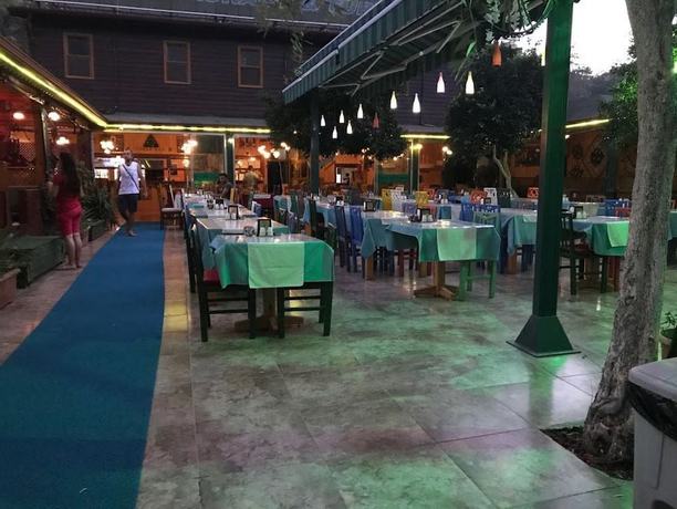 Imagen del bar/restaurante del Divasa Hotel. Foto 5