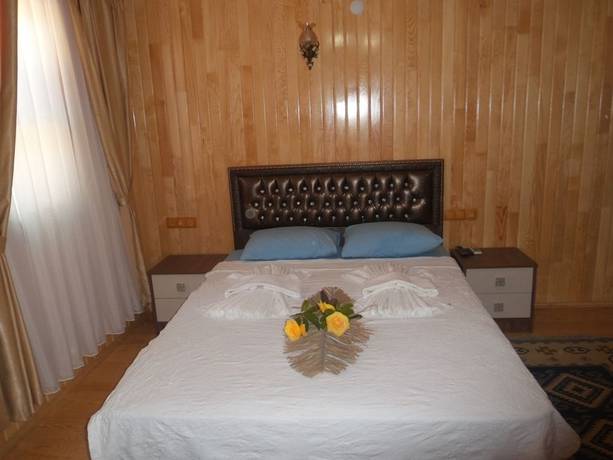 Imagen de la habitación del Divasa Hotel. Foto 13