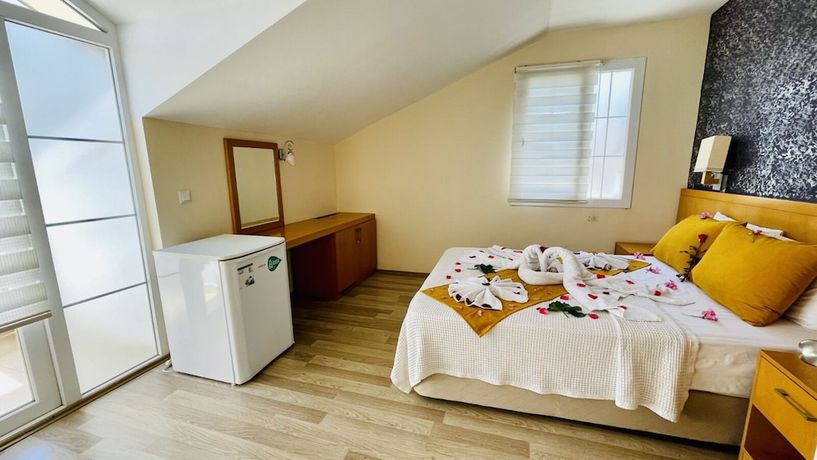 Imagen de la habitación del Doga Hotel, &Ouml;l&uuml;deniz. Foto 9