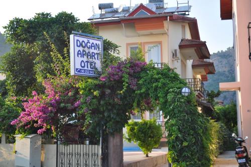 Imagen de la habitación del Dogan Apart Hotel. Foto 10