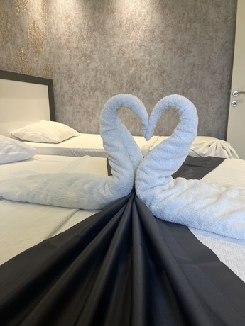 Imagen de la habitación del Dolce Vita Suite Hotel. Foto 15