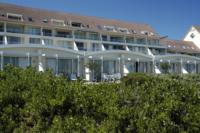 Imagen de los exteriores del Dolphin Beach. Foto 5