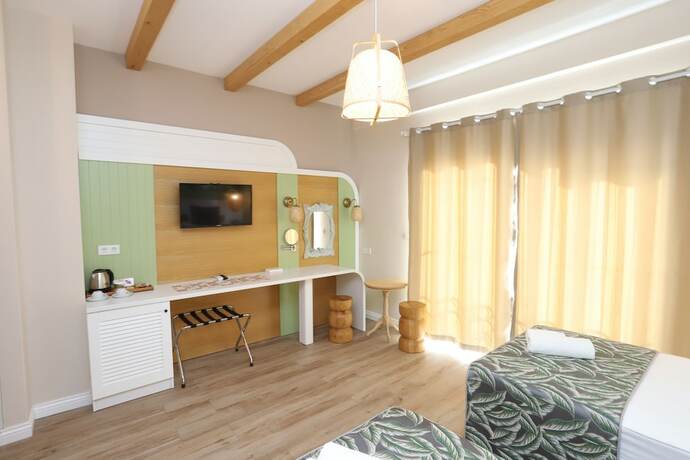 Imagen general del Dolphin Park Hotel. Foto 1