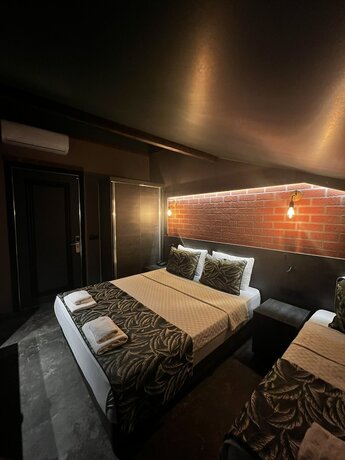 Imagen de la habitación del Dolphin Park Hotel. Foto 17