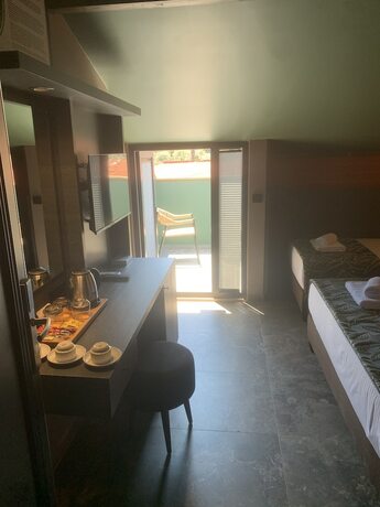 Imagen de la habitación del Dolphin Park Hotel. Foto 19