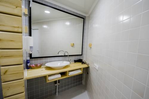 Imagen de la habitación del Dolphin Planet Hotel. Foto 2