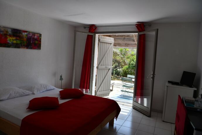 Imagen de la habitación del Domaine Bocca Di Feno. Foto 13