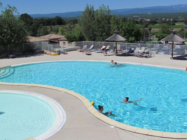 Imagen de la piscina del Domaine Des Garrigues. Foto 18