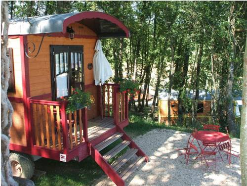 Imagen de la habitación del Domaine D'escapa. Foto 2