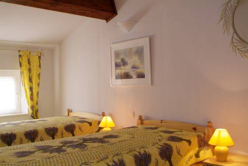 Imagen de la habitación del Domaine Du Clos Des Oliviers. Foto 8