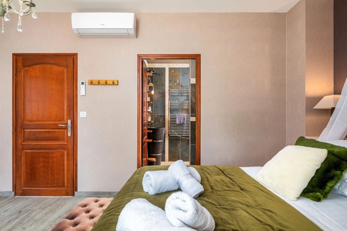 Imagen de la habitación del Domaine de Campagnac. Foto 5