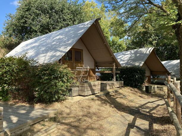 Imagen general del Domaine de Chantesse, Location de salles et Hebergements, seminaires , accueil de groupes. Foto 5