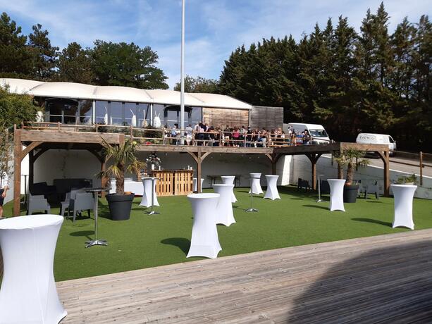 Imagen general del Domaine de Chantesse, Location de salles et Hebergements, seminaires , accueil de groupes. Foto 7