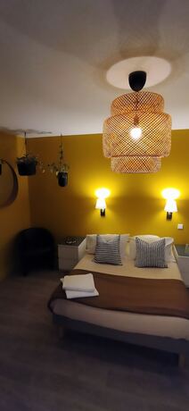 Imagen de la habitación del Domaine de Garabaud. Foto 11