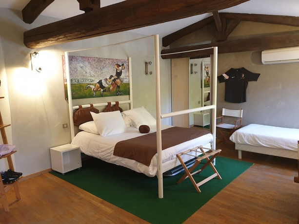 Imagen de la habitación del Domaine de Peyrolade. Foto 9