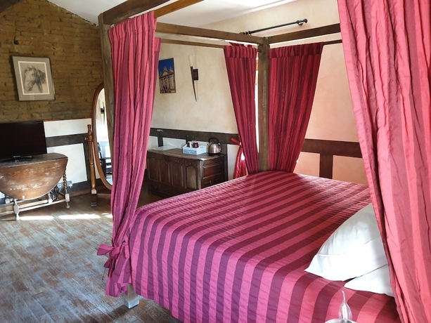 Imagen de la habitación del Domaine de Peyrolade. Foto 14