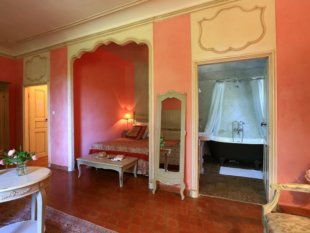 Imagen de la habitación del Domaine de Rhodes. Foto 5