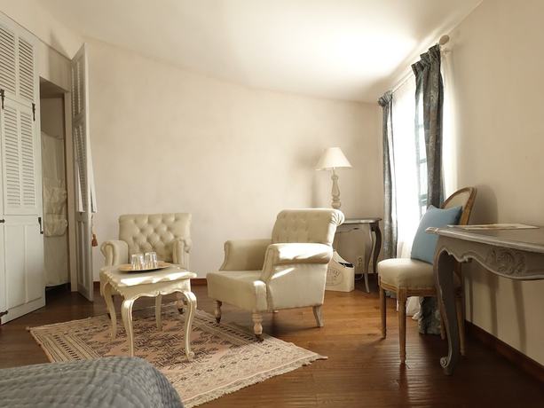 Imagen de la habitación del Domaine de Rhodes. Foto 6