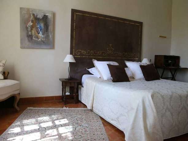 Imagen de la habitación del Domaine de Rhodes. Foto 13