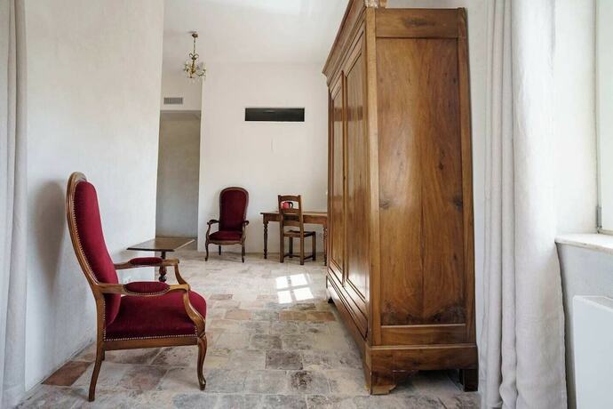 Imagen de la habitación del Domaine de Saint-Pierre Travaillan. Foto 11