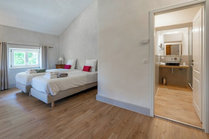 Imagen de la habitación del Domaine de Saint-Pierre Travaillan. Foto 18