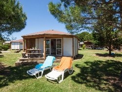 Imagen de los exteriores del Domaine de la Dragonniere. Foto 16