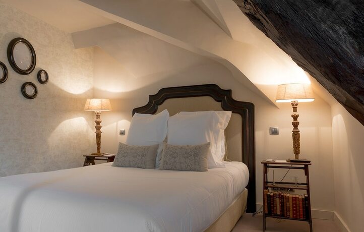 Imagen de la habitación del Domaine des Saints Pères. Foto 12