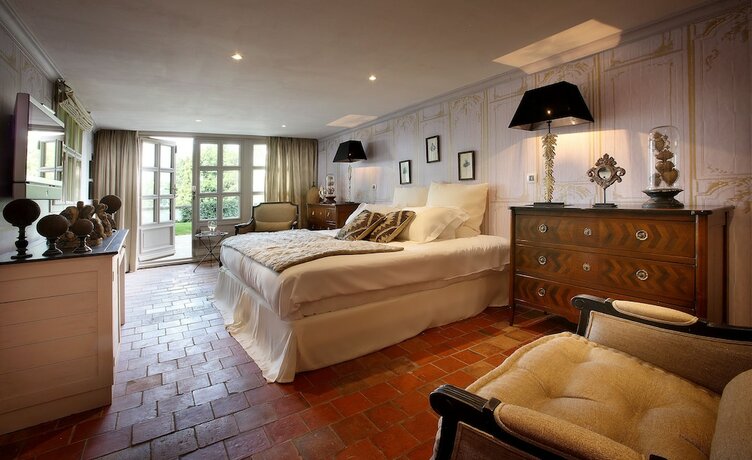 Imagen de la habitación del Domaine des Saints Pères. Foto 18