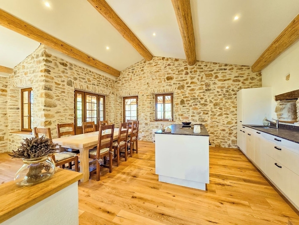 Imagen de la habitación del Domaine du Frigoulet. Foto 6