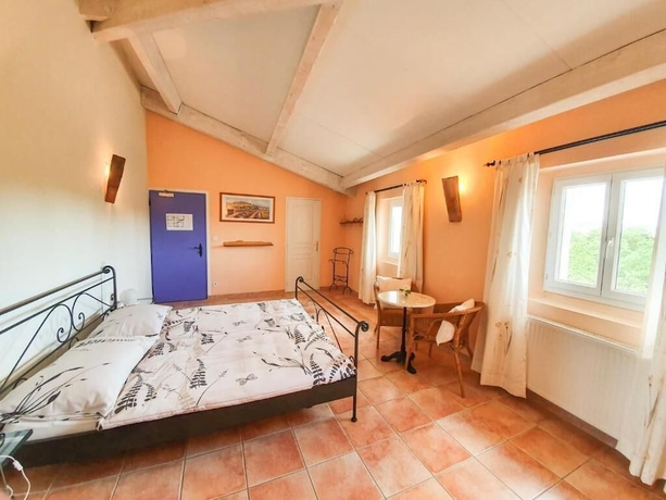 Imagen de la habitación del Domaine du Frigoulet. Foto 10