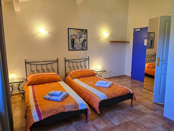 Imagen de la habitación del Domaine du Frigoulet. Foto 11