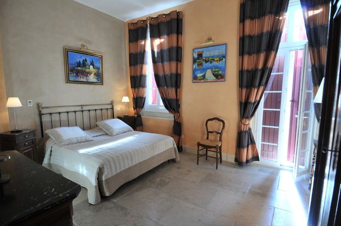 Imagen de la habitación del Domaine du Grand Malherbes. Foto 18