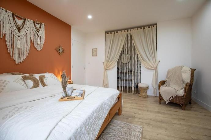 Imagen de la habitación del Domaine les Hilliers. Foto 8