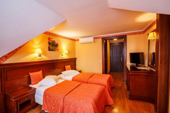 Imagen general del Domeniul Dracula Daneș. Foto 81