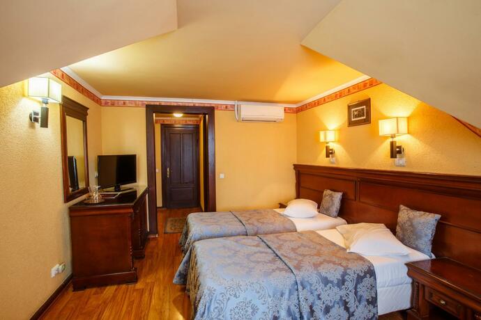 Imagen general del Domeniul Dracula Daneș. Foto 85