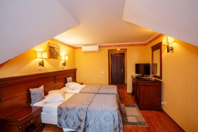 Imagen general del Domeniul Dracula Daneș. Foto 105